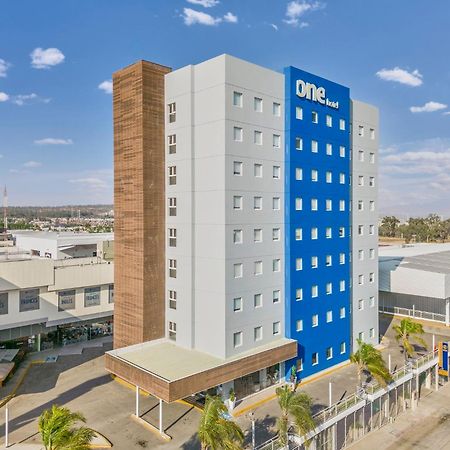 One Guadalajara Periferico Norte Jacotepec Экстерьер фото