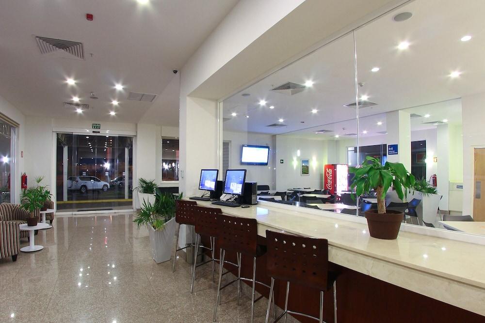 One Guadalajara Periferico Norte Jacotepec Экстерьер фото
