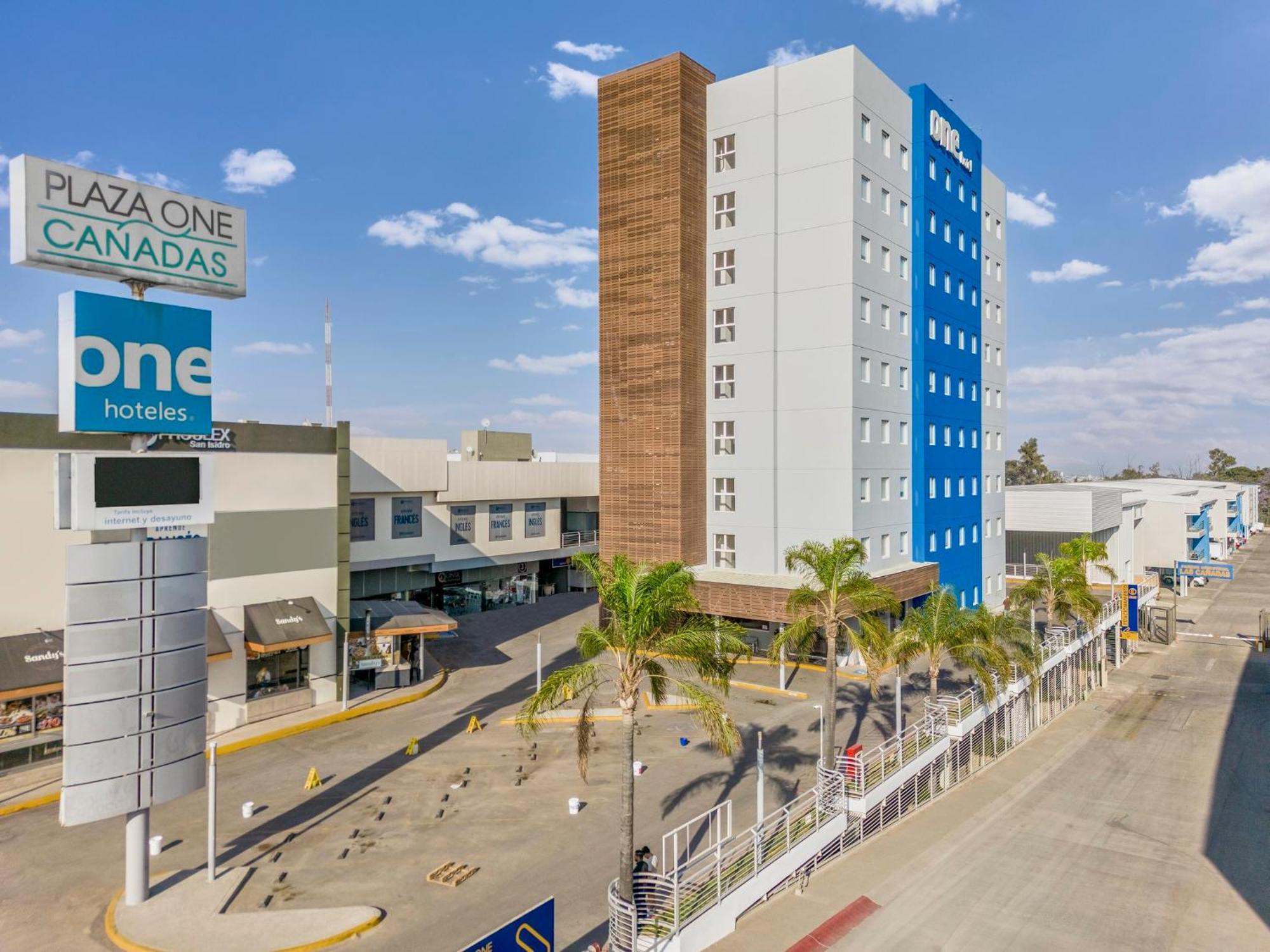 One Guadalajara Periferico Norte Jacotepec Экстерьер фото
